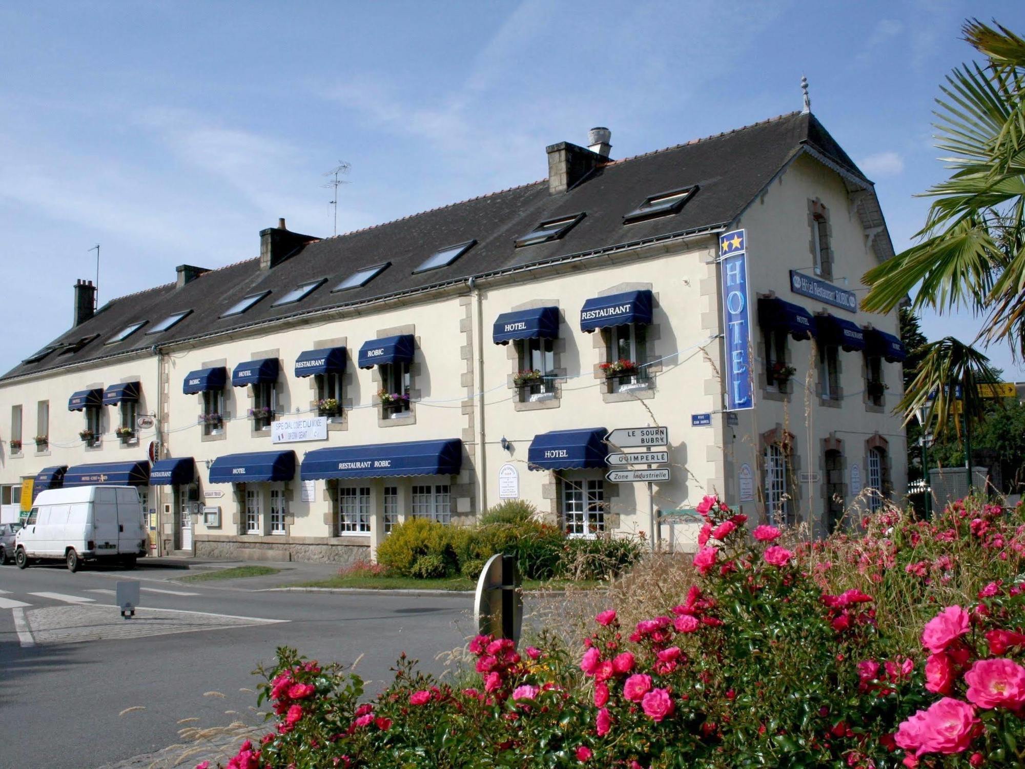 Brit Hotel Essentiel Pontivy Robic Exterior foto