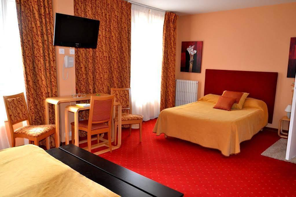 Brit Hotel Essentiel Pontivy Robic Exterior foto